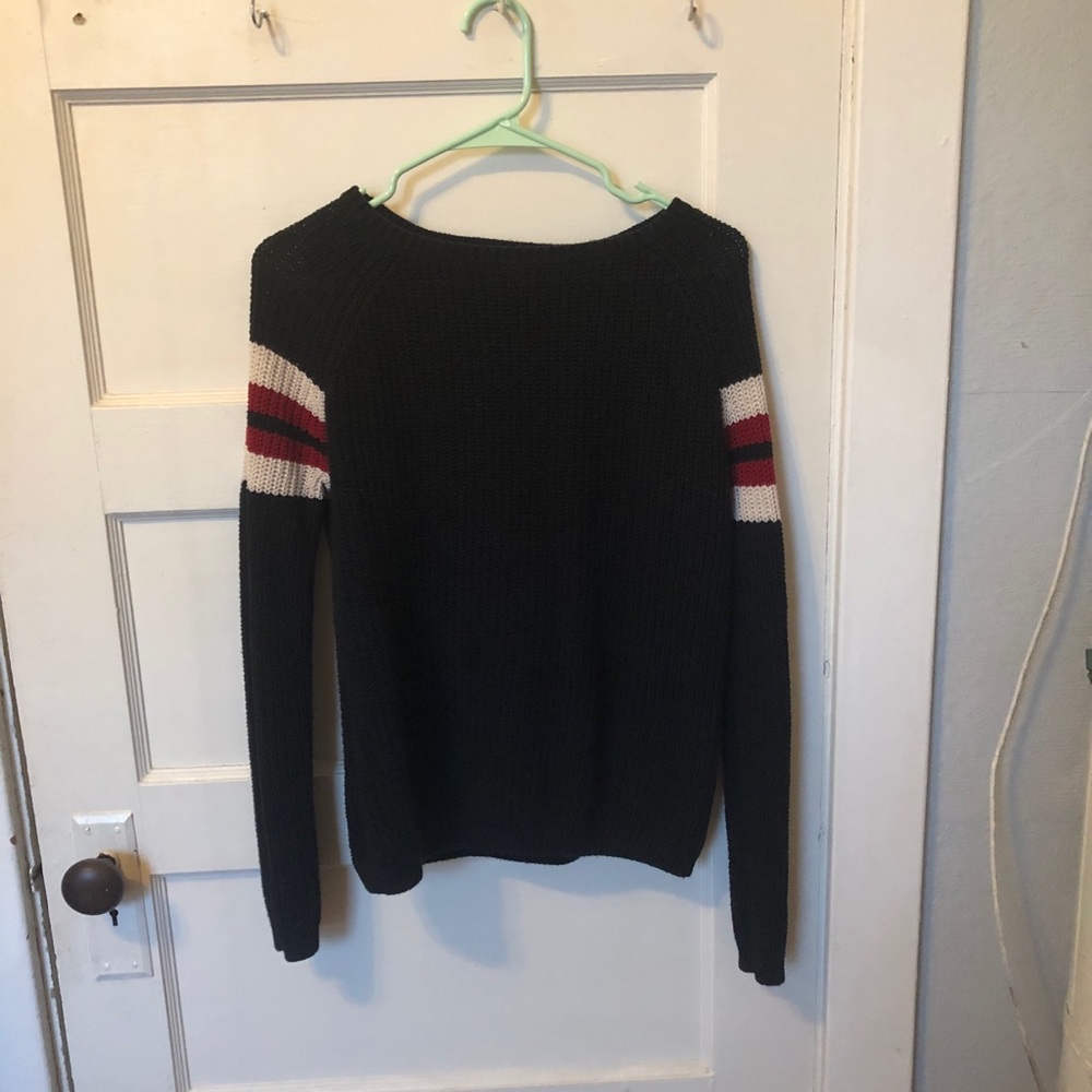 COMFY SWEATER